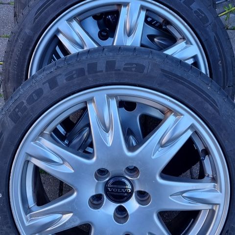 225/45R17 originale Volvo sommerhjul