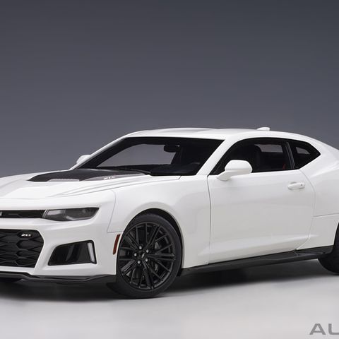 Chevrolet Camaro ZL1 - 2017 modell - Summit White - AUTOart - skala 1:18