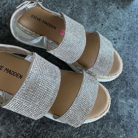 Steve madden sandaler str 33