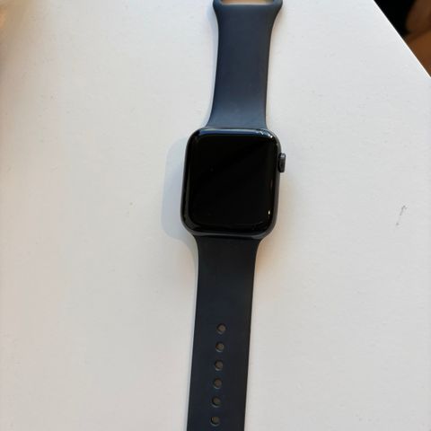 Applewatch SE 44mm GPS (Stellagrå)