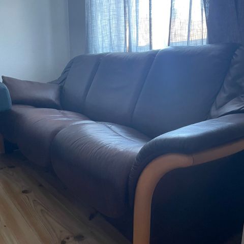 Ekornes Manhattan sofa