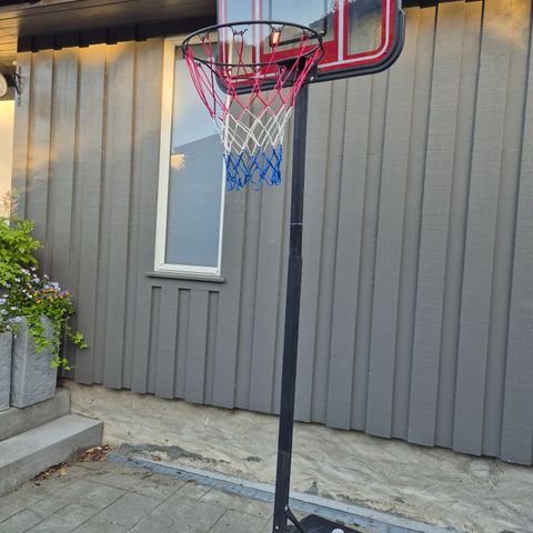 Basketballstativ