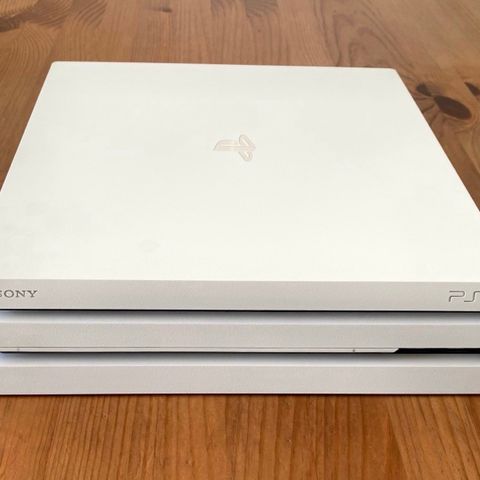 PlayStation 4 Pro 1TB Rare White