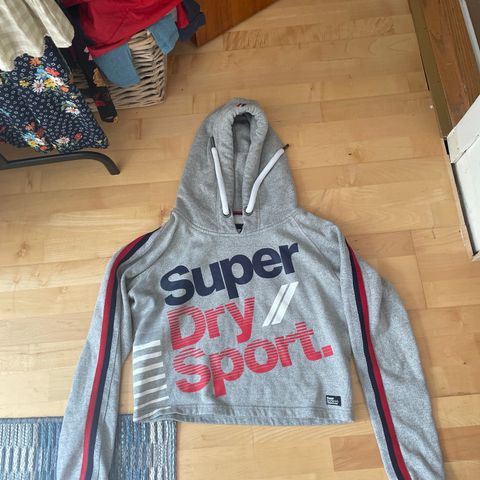 Super dry cropped hettegenser