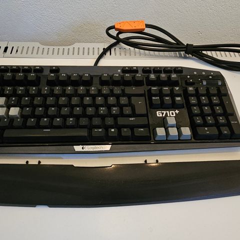 Logitech G710+ mekanisk tastatur