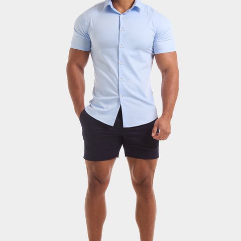 Muscles fit chinos shorts i navy fra Tailored Athlete