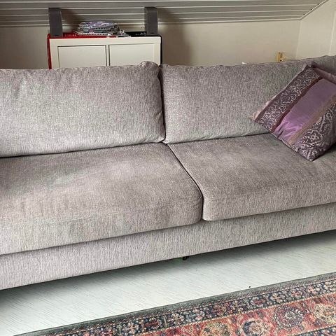 Sovesofa, County