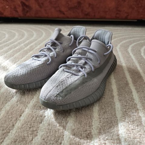 Adidas Yeezy boost 350 v2