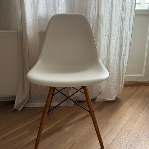 Vitra Eames DSW stoler x 2