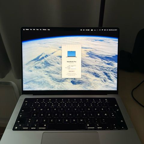 MacBook Pro M1 Pro 14" (120 HZ) | 16GB RAM - Fin stand!