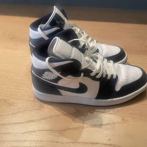 Air Jordan 1 MID , høye joggesko