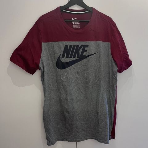 Nike Air t-shirt i Dri-tech Str. XL grå/burgunder