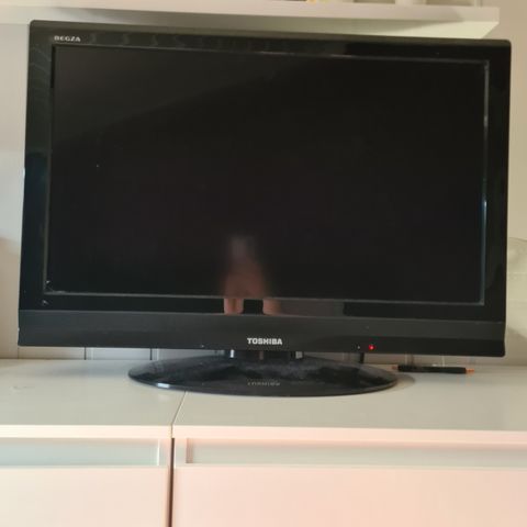 32" Thosiba tv med Google Chromecast