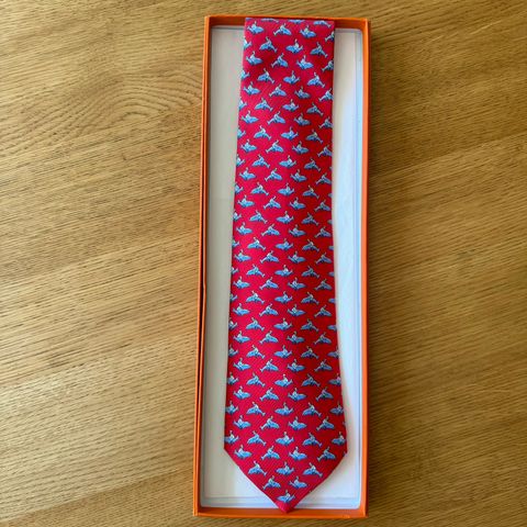 Hermès slips med delfiner - som nytt