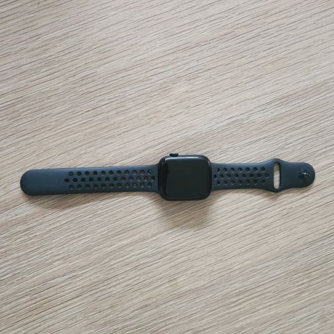 Apple Watch Serie 7 45mm Nike