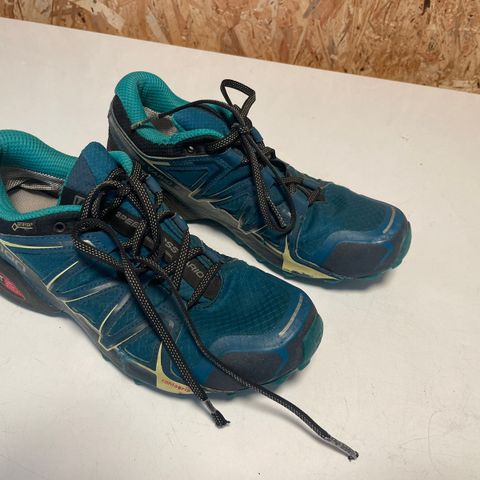 Salomon Speedcross terreng løpesko str. 40 (nypris 1600kr)