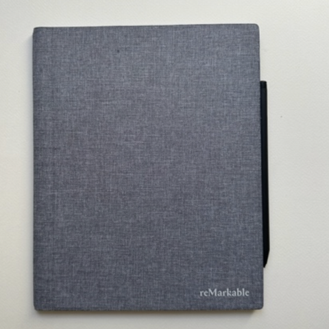 Remarkable 2 - med svart penn og book folio grå - lite brukt  kr 4000
