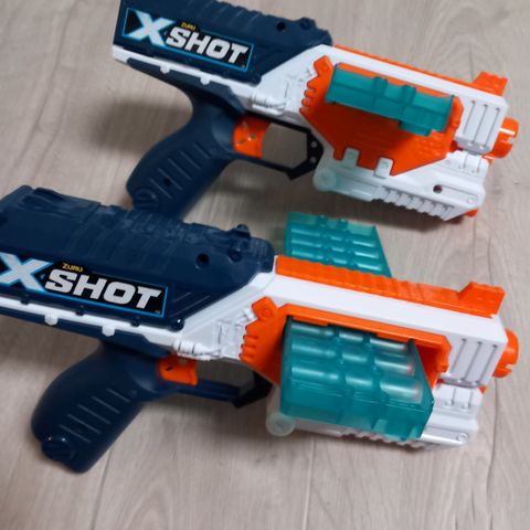 2 x-shot pistoler