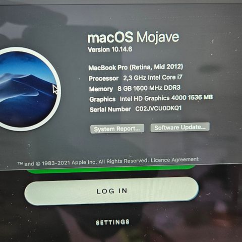 MacBook Pro 15 tommer 2.3 GHz i7 Retina med 8GB minne
