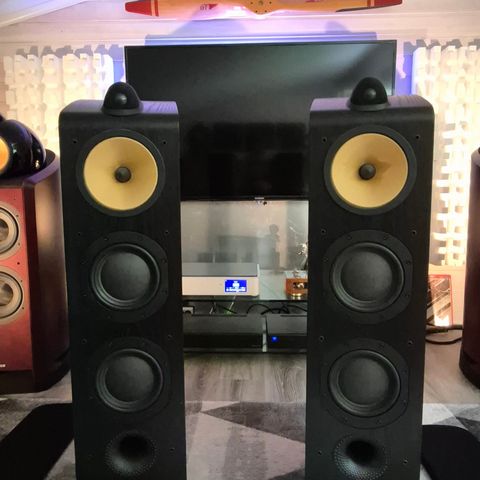 Bowers & Wilkins 703