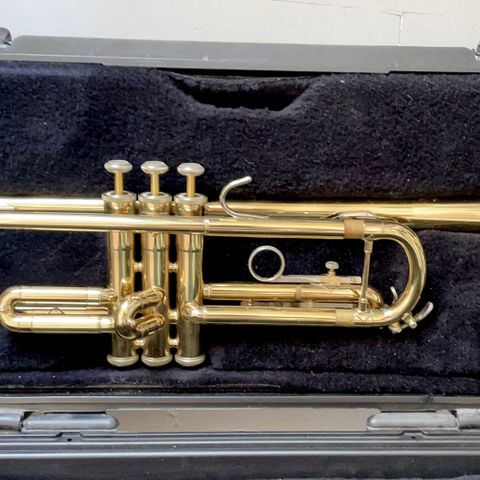 Bach TR300 Trumpet