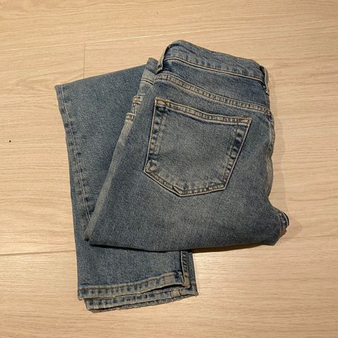 Jeans fra BikBok