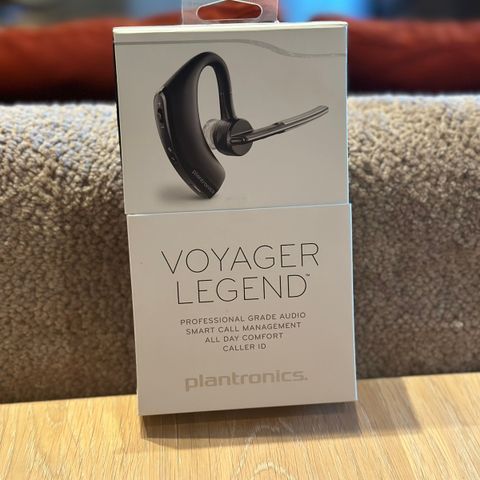 VOYAGER LEGEND BLUETOOTH HEADSET