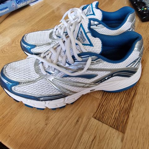 Brooks adrenaline joggesko str 40