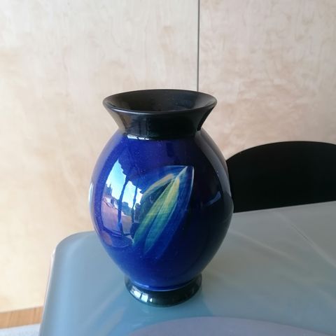 Feilfri vase fra Acanthus