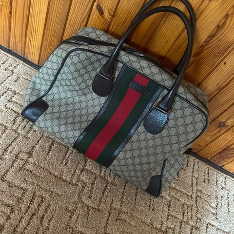 Gucci Vintage Bag Topp stand