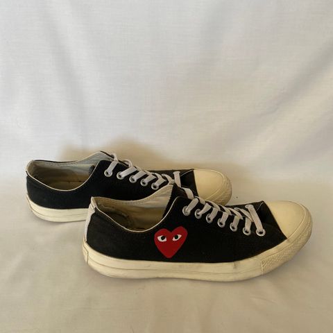 CONVERSE X COMME DES GARCONS PLAY Sneakers