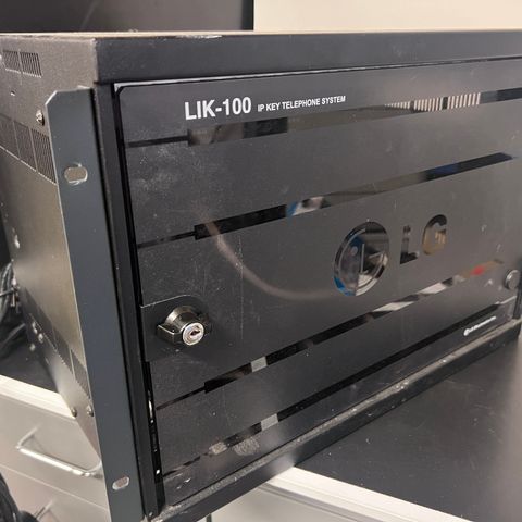 Brukt LG LIK-100 IP-tefonsentral