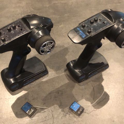 2x Maverick MTX-242 kontroller