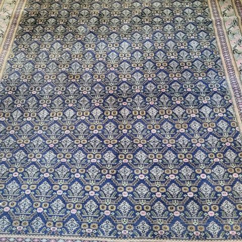 MÅ UT SNAREST!! ! Fantastisk vakker teppe . Ekte fra Pakistan