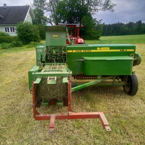 John Deere 336A