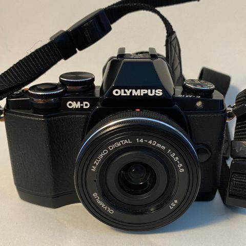 Olympus om-d e-m10