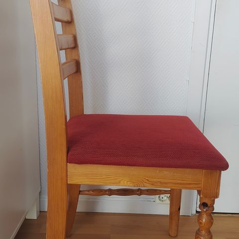 Stol / Chair