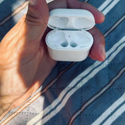 Etui til AirPods 2.gen (bare selve ladeboksen)