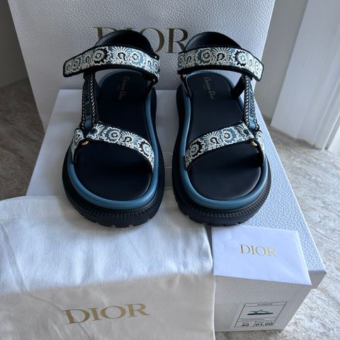 Dior D-wave sandaler - NYE!