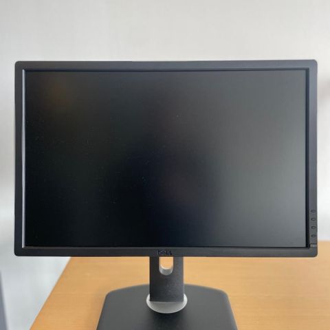 DELL UltraSharp regulerbar monitor