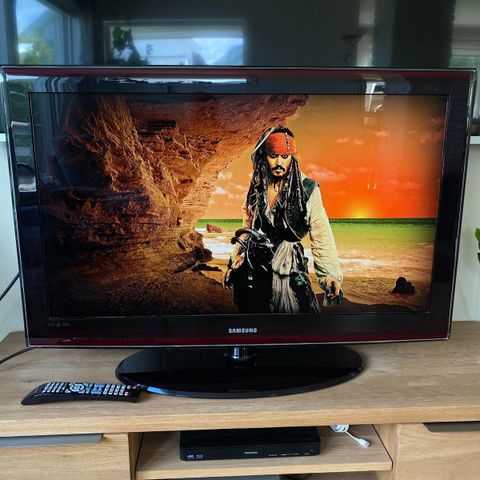 SAMSUNG 40Tommer LCD TV