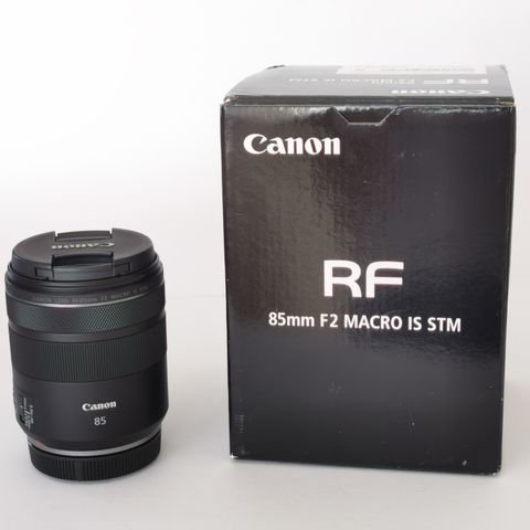 Canon RF 85mm F/2 Macro