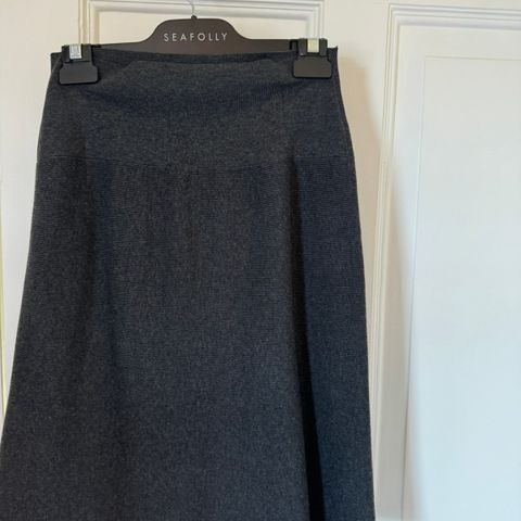 Fine Merino cotton skirt