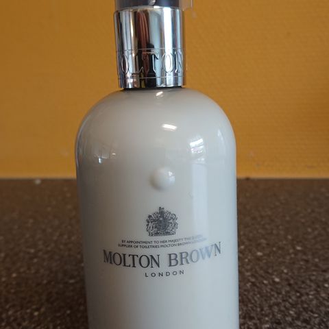 Molton Brown bodylotion