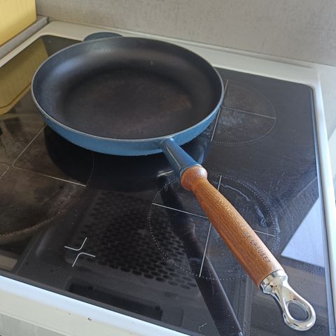 Le Creuset stekepanne selges billig