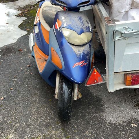 Ønsker å kjøpe moped prosjekt. Alt av innteresse!