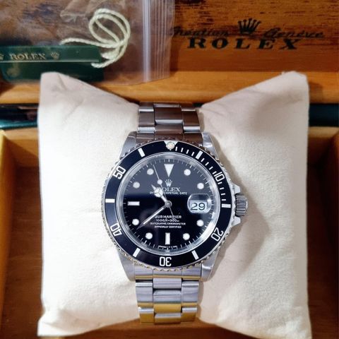 Rolex Submariner 16610 - 1989