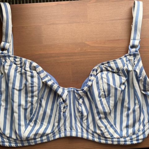 Bikini-topp fra Change, str. 75J (EUR)