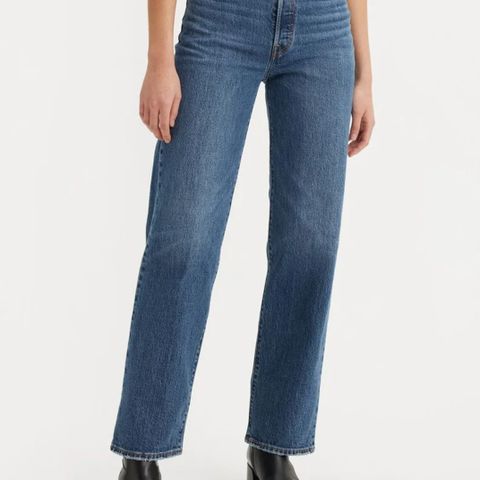Levis ribcage straight ankle