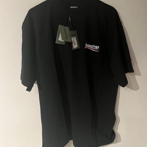 Balenciaga t skjorte